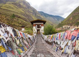 Review tất tần tật tour du lịch Bhutan giá bao nhiêu tiền? 