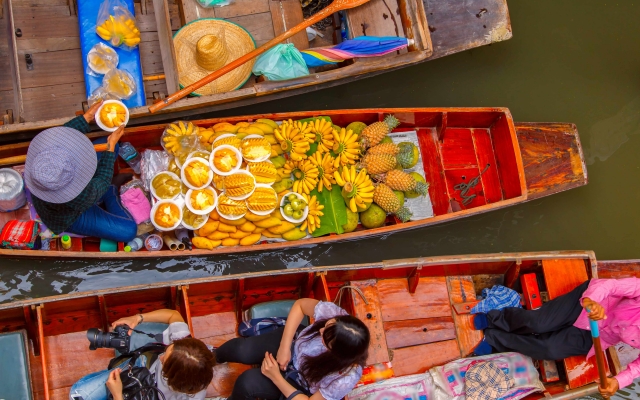 Dạo chơi chợ nổi Damnoen Saduak - khu chợ cổ lâu đời nhất Thái Lan