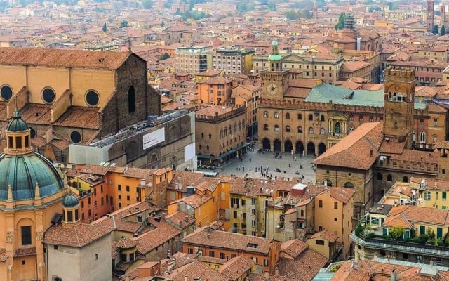 Du lịch thành phố Bologna - thủ đô gắn liền với văn hoá & ẩm thực Ý